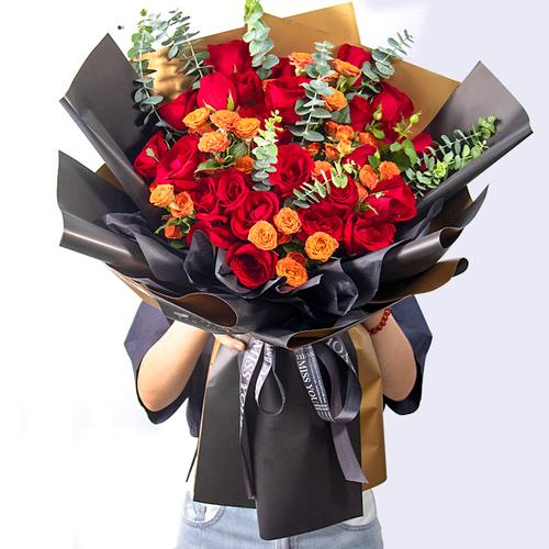 郴州红粉香槟玫瑰花束礼盒鲜花速递同城北湖苏仙资兴贵阳生日配送