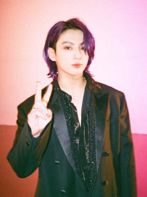 田柾国画画#jjk#田柾国黄金身材# 211001 naver post 紫色长发那张真