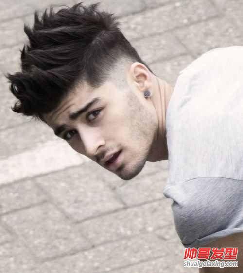 欧美潮男两边剃光飞机头发型(4)-欧美发型-帅哥发型网