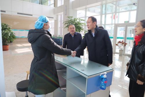 莱阳市领导走访慰问烟台市莱阳中心医院