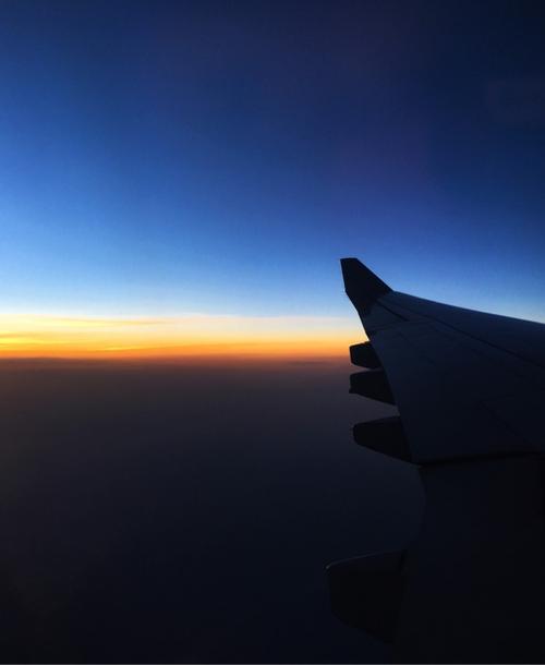 在飞机上看日出日落是一种什么体验