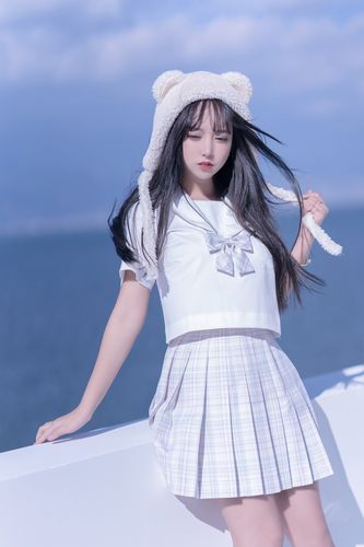 美女cosplay|过期米线线喵-天台jk