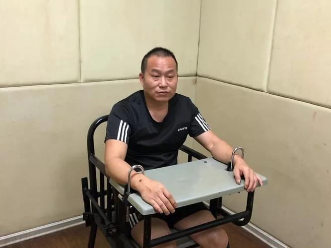 今天,永安又一名涉恶犯罪逃犯到公安局投案自首