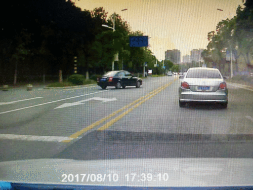 苏bf799a逆向行驶