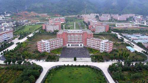 梅开二度同益空气能再获保山学院热水工程应用