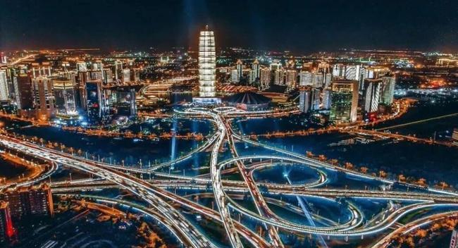 中部两大省会城市郑州和长沙到底谁的综合实力更强