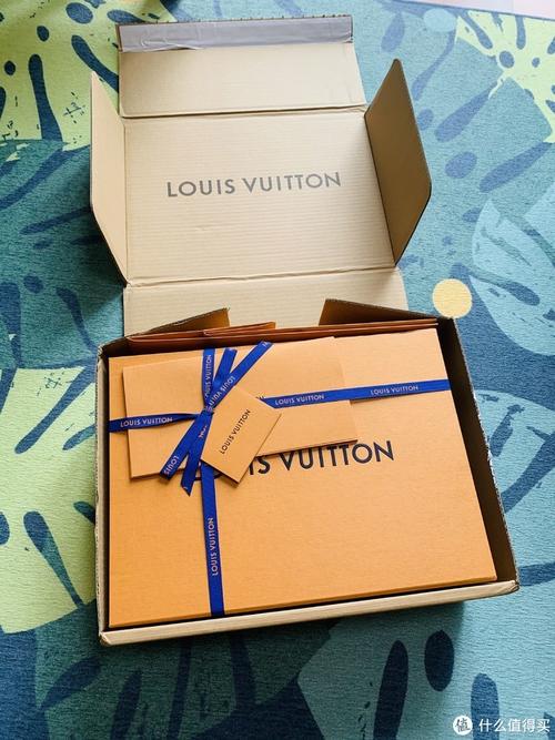 一种美俘获我们的心lv达芙妮邮差包