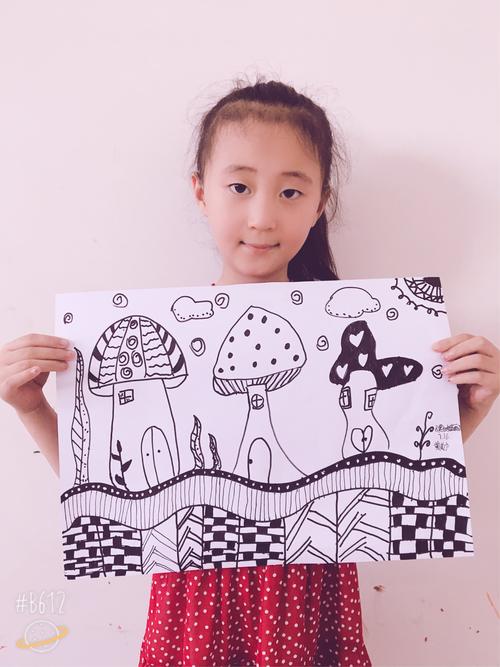 线描画《蘑菇小屋》