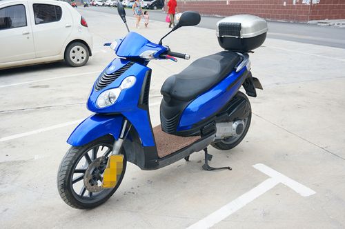 低价出09款水冷200排量意大利产比亚乔卡比乐踏板