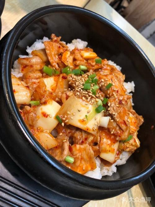 泡菜五花肉炒饭