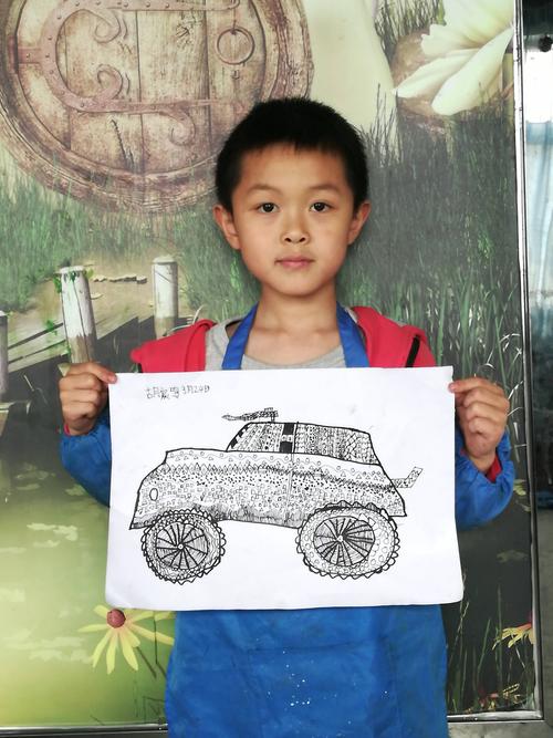 线描车车.细节很丰富!