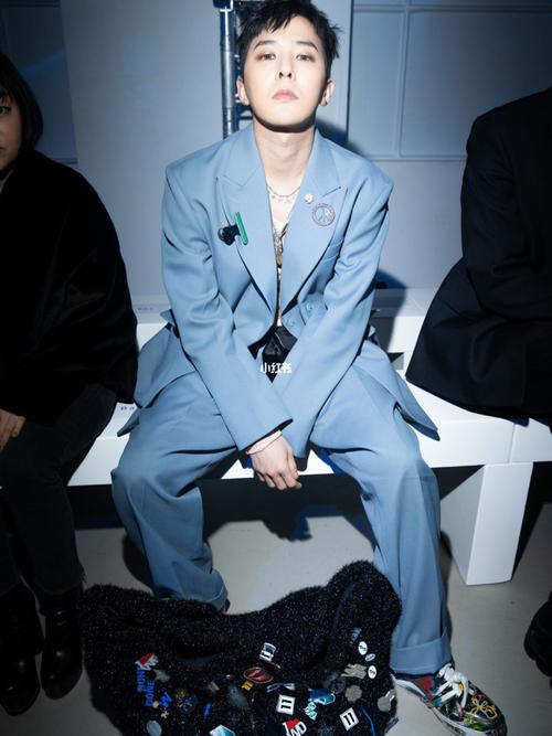 welldone2020秋冬gd权志龙同款蓝色压花立体_权志龙_时尚_穿搭