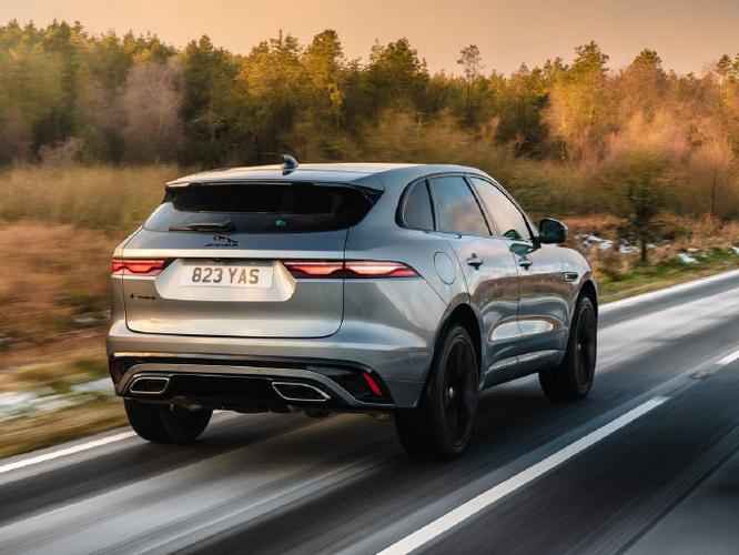 英伦豪华高性能suv 全新#捷豹f-pace# 340马力激情迸发,疾速追逐秋风 