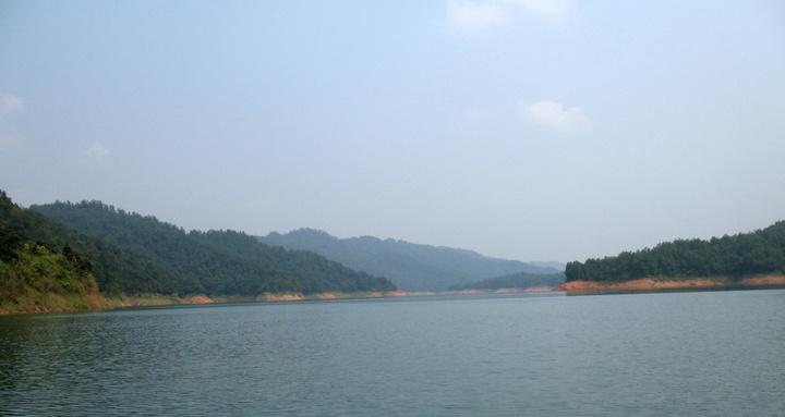 浏阳株树桥水库风光 (共 11 p)