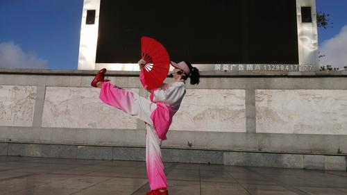 张丹老师中华乾隆扇分解教学(一)