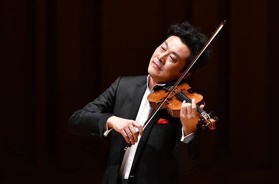 邂逅吕思清音乐的认识欣赏与教育他还演奏了几首名曲