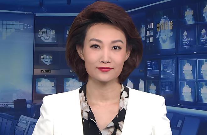 央视主持人李梓萌倪萍笑称贷款播音45岁仍单身被父母催婚