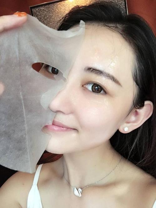 敷面膜后,要进行正常的护肤步骤