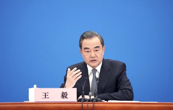 王毅:中国已向各国提供了2000多亿只口罩