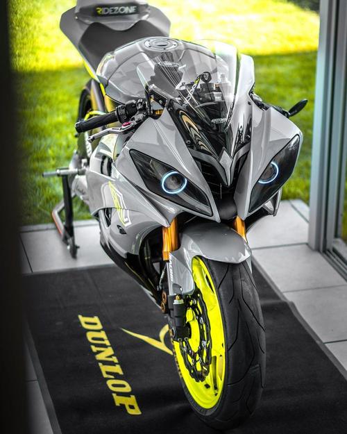 雅马哈 r6,宝马s1000rr 机车美图