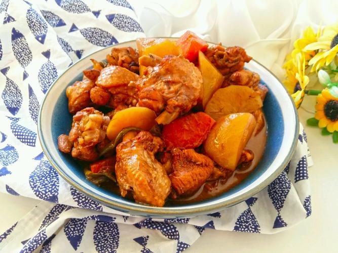  p>土豆烧鸡块是经典的家常菜,以 a target="_blank" href="/item