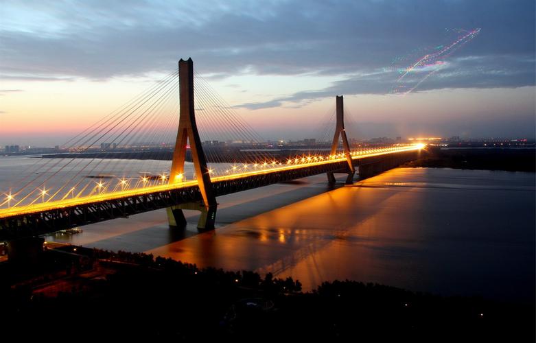武汉天兴洲长江大桥