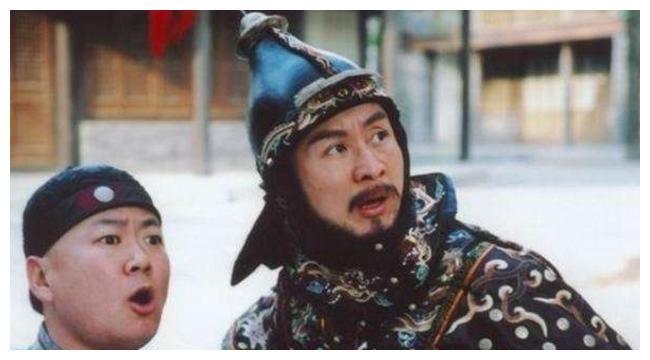 和珅和阿桂都是乾隆身边的重臣,两人不对付,乾隆为何不调解?