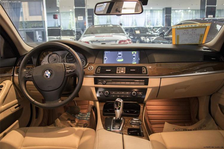 宝马5系 528li 2011款 3.0l 自动 领先型