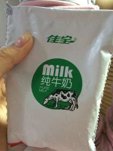 佳宝 纯牛奶的热量和减肥功效