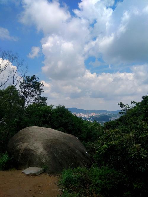 写美篇 火炉山,广东十佳登山健身步道之一,最高点白架顶,可南北对穿