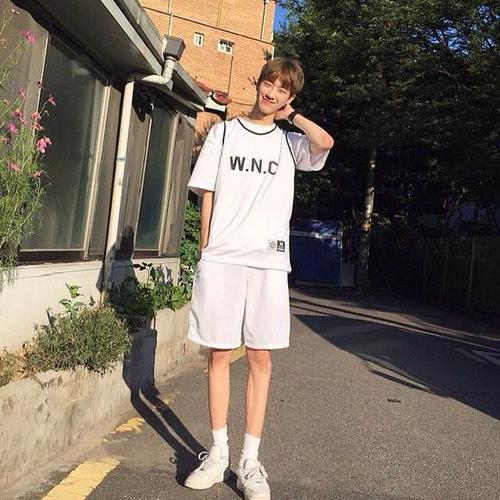 阳光帅气男生图片大全2016最新版能握紧的手就别再放开