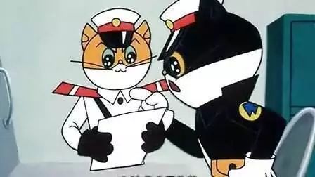 正确答案白猫班长黑猫警长
