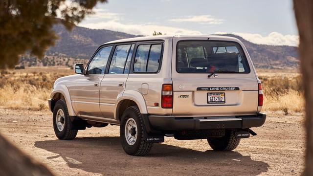 陆巡4000怎么安装电台 陆巡lc200