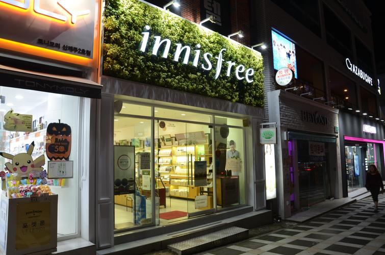 悦诗风吟连锁店门头招牌案例赏析