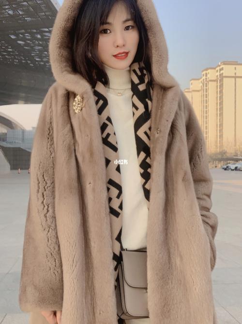 帕斯特貂皮大衣怎么样_貂皮_大衣_搭配_时尚_穿搭