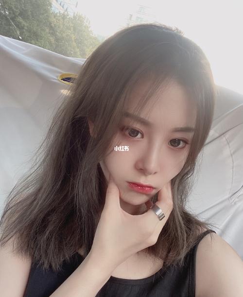 小羽子的笔记_发型_时尚_时尚_发型