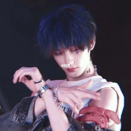 丁程鑫神图壁纸_丁程鑫_壁纸_素材_壁纸