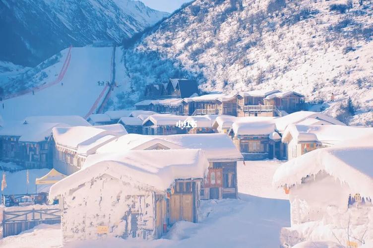 鹧鸪山761519.9元即可畅玩的滑雪7915新世界