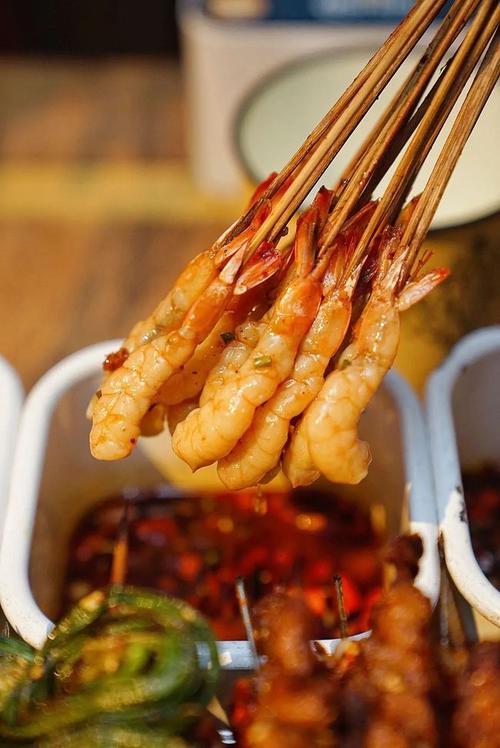 烧烤 啤酒 小龙虾 欧洲杯,这家老牌网红烧烤店满足你夏日所有需求!