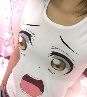 大胸妹子卡通头像吸奶