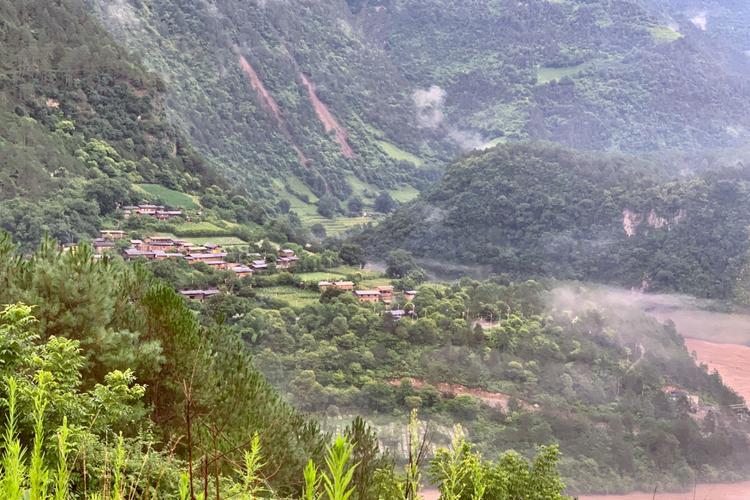 丙中洛,人神共居的隐秘家园_丙中洛_雾里村_旅行地_丙中洛观景台_怒江