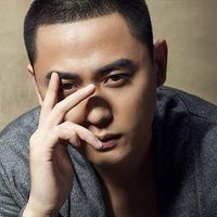 男明星王鹏凯微信头像图片 熟男风范儒雅写真