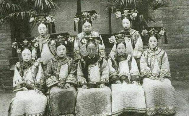 清朝后宫妃嫔那么丑,美女原来都在这儿!晚清那些美丽的王妃们