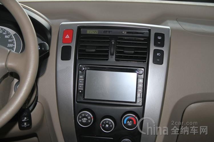 途胜2.0两驱手动时尚型