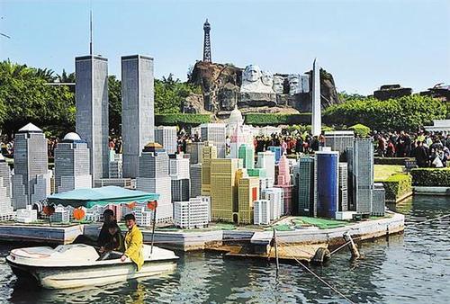 2007年,深圳世界之窗率先被国家旅游局授予首批国家5a级旅游景区.