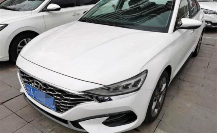 现代 菲斯塔 2019款 240tgdi 舒适版 国v