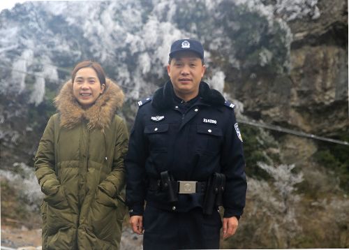 一颗扎根深山的"火棘树" ——记丰都县公安局武平镇派出所所长陈旬堂