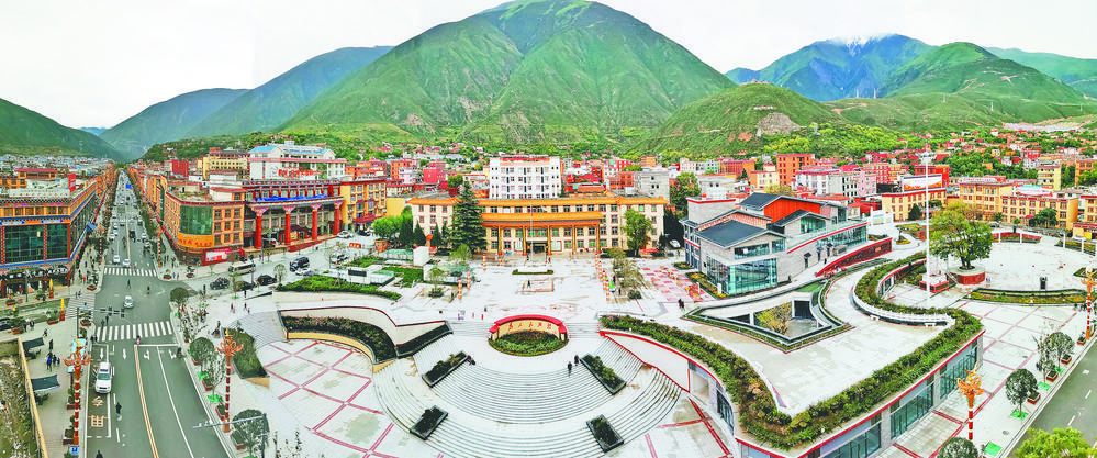 鹏城巴塘的美丽嬗变