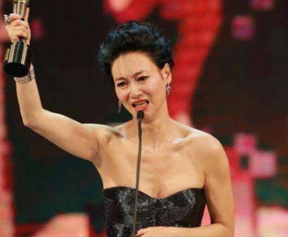 六金影后惠英红,58岁公开择偶条件,让人唏嘘