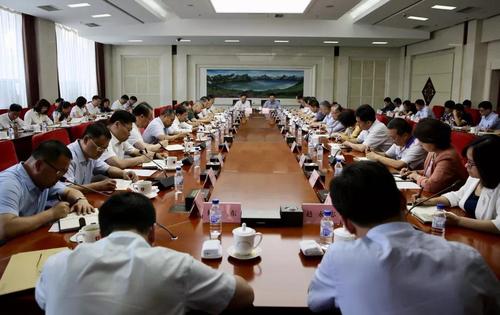 省人大常委会党组召开主题教育读书班总结会